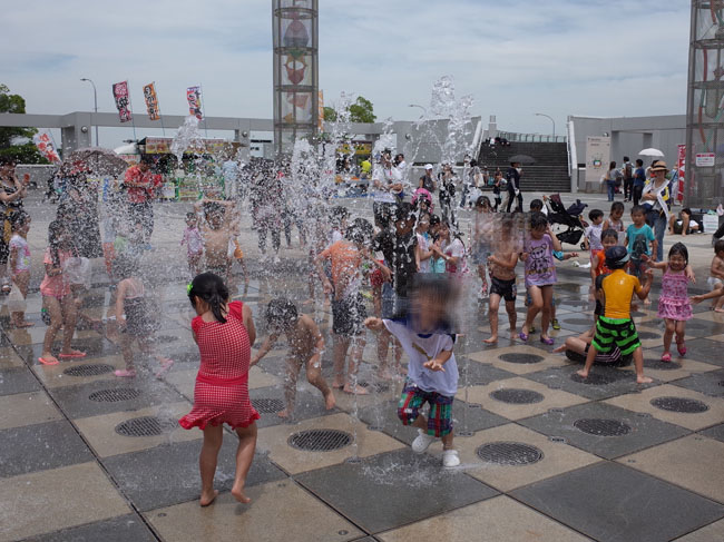 子供と水遊び 横浜で水遊び場のある公園 じゃぶじゃぶ池まとめ 7選 2 19年夏版 横浜編 横浜 湘南で子供と遊ぶ あそびい横浜 湘南