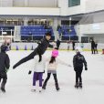 子供スケート教室：5歳からOK！冬休みに短期でスケートに挑戦。経験に合わせて3つのコース [KOSÉ新横浜スケートセンター 12/26~28]