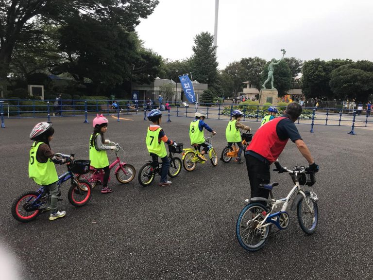 自転車 二 人 乗り コツ