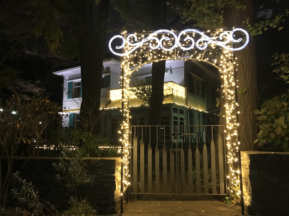 山手のイルミネーションが今年も輝く 山手西洋館 世界のクリスマス2018 開催中 横浜 湘南で子供と遊ぶ あそびい横浜 湘南