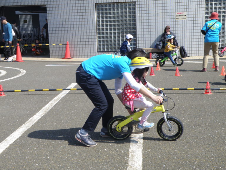 海浜 公園 自転車