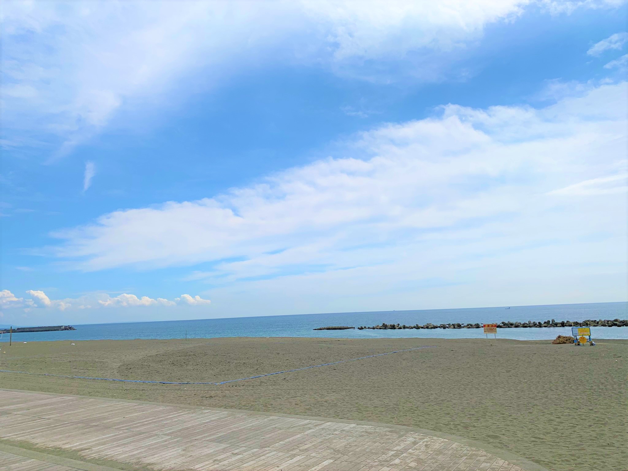 湘南海岸公園（平塚市）：ひらつかビーチパークが目の前、134号沿いの公園。 …