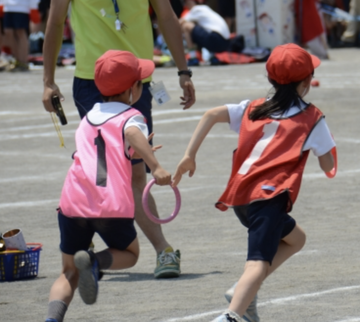 かけっこ教室 開催 プロの先生から早く走るコツを学べる 運動会にもぴったり 楽しく走れる4歳から 苦手でも上手に小学生コース 年10月17日 土 都筑区中川駅2分 雨天のため開催中止 横浜 湘南で子供と遊ぶ あそびい横浜 湘南