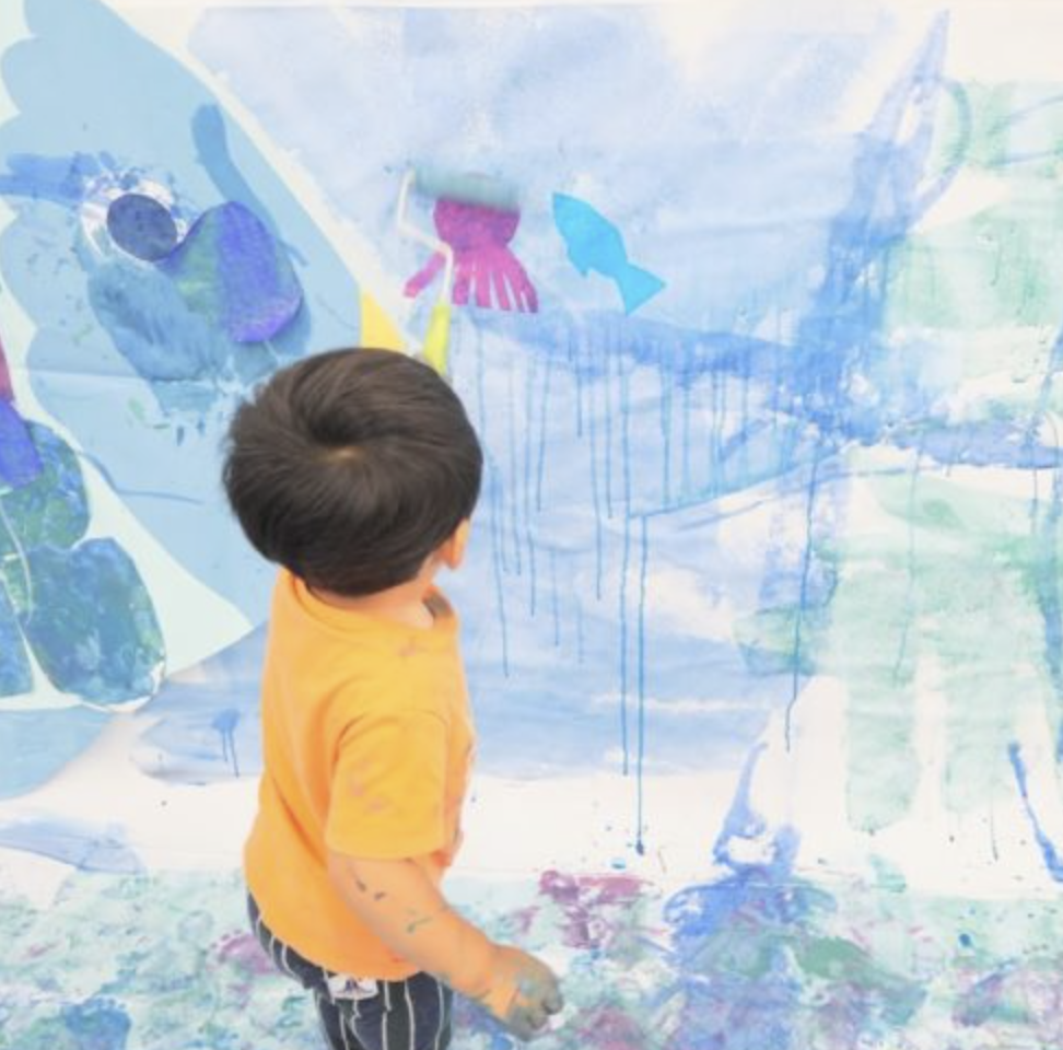 2022年10月9日(日![壁や床に自由にお絵かき!全身を使って絵の具にふれる「ぐちゃぐちゃ遊び」都筑区仲町台で開催。0歳からコースと3歳からコースあり。先生もママ のアーティスト。のびのび発想広がる教室!大人気・お早めに![2022年10月9日(日 壁や床に自由にお絵かき!全身を使って絵の具にふれる「ぐちゃぐちゃ遊び」都筑区仲町台で開催。0歳からコースと3歳からコースあり。先生もママ のアーティスト。のびのび発想広がる教室!大人気・お早めに![2022年10月9日(日