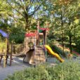 横浜市こども植物園＆横浜市児童遊園地：隣り合った施設で、植物園と遊具を楽しめる！バラ、サボテン、くだもの園。児童遊園地の遊具・広場に、通年利用できる保土ヶ谷プールも。自然も遊びも楽しめるお散歩コースです。[ママレポ]
