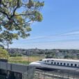 【本郷ふれあい公園・南エリア】2026年4月にオープン！新幹線が見える展望デッキ、広～い芝生、小さい子も安心の子供遊具、ビオトープ、噴水広場、売店、授乳室など、超充実の公園に♪［海老名市※藤沢市との市境すぐ］